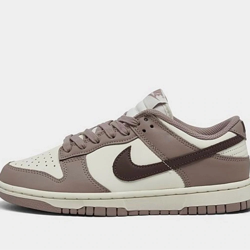 Nike Dunk Low Sneakers in Purple Eclipse - Picture 7 of 13